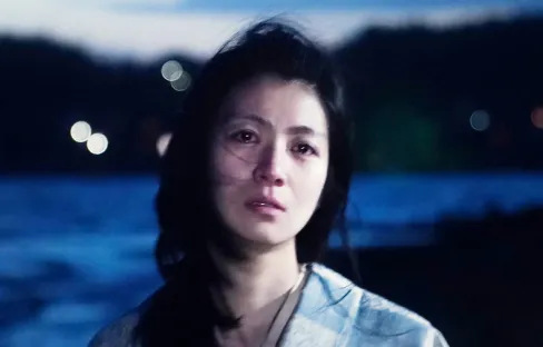 瀧内公美：写真